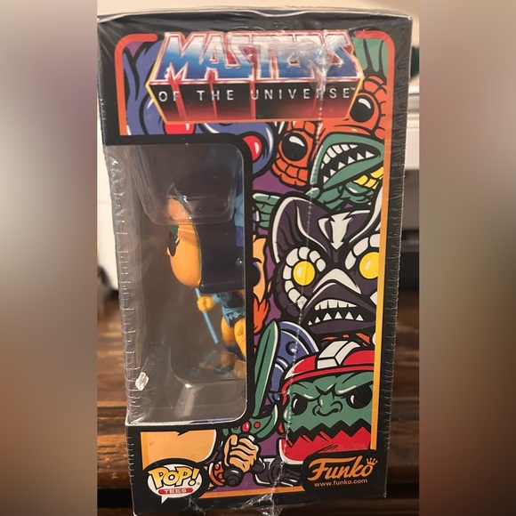 New Sealed Funko Pop Evil Lynn POP! And Tshirt Medium Tee boxed set - Picture 3 of 5